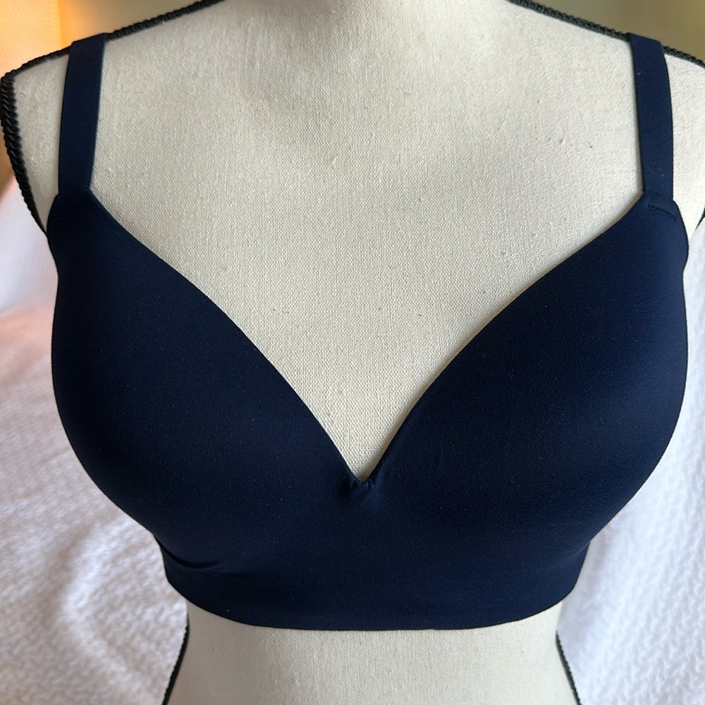 Soma Enbliss Wireless Bra 36DD NWT